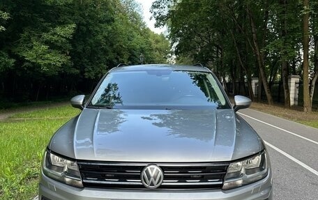 Volkswagen Tiguan II, 2018 год, 2 200 000 рублей, 4 фотография