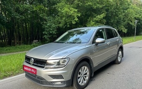 Volkswagen Tiguan II, 2018 год, 2 200 000 рублей, 7 фотография