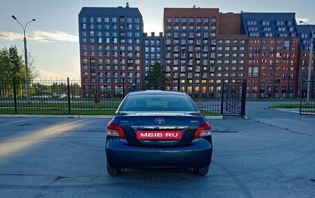 Toyota Yaris III рестайлинг, 2008 год, 740 000 рублей, 3 фотография