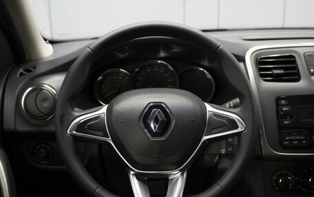 Renault Logan II, 2019 год, 990 000 рублей, 12 фотография