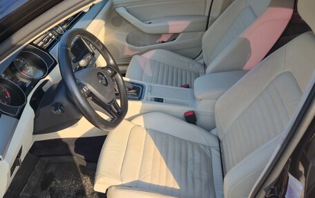 Volkswagen Passat B8 рестайлинг, 2015 год, 1 749 000 рублей, 8 фотография