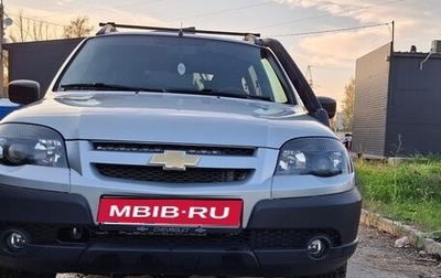 Chevrolet Niva I рестайлинг, 2019 год, 900 000 рублей, 1 фотография