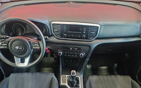 KIA Sportage IV рестайлинг, 2019 год, 1 799 000 рублей, 9 фотография