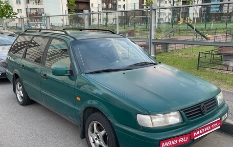 Volkswagen Passat B4, 1995 год, 180 000 рублей, 2 фотография