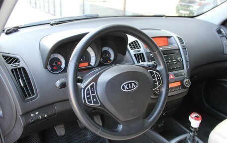 KIA cee'd I рестайлинг, 2008 год, 660 000 рублей, 16 фотография