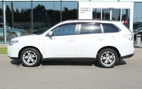 Mitsubishi Outlander III рестайлинг 3, 2013 год, 1 150 000 рублей, 8 фотография