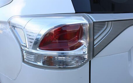 Mitsubishi Outlander III рестайлинг 3, 2013 год, 1 150 000 рублей, 11 фотография