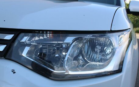 Mitsubishi Outlander III рестайлинг 3, 2013 год, 1 150 000 рублей, 10 фотография