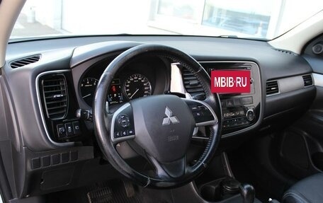 Mitsubishi Outlander III рестайлинг 3, 2013 год, 1 150 000 рублей, 16 фотография