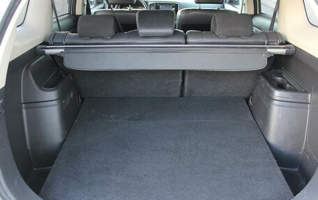 Mitsubishi Outlander III рестайлинг 3, 2013 год, 1 150 000 рублей, 32 фотография