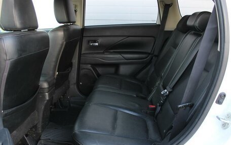 Mitsubishi Outlander III рестайлинг 3, 2013 год, 1 150 000 рублей, 29 фотография