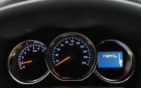 Renault Logan II, 2014 год, 587 000 рублей, 10 фотография