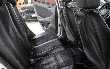 Hyundai Solaris II рестайлинг, 2015 год, 398 000 рублей, 12 фотография