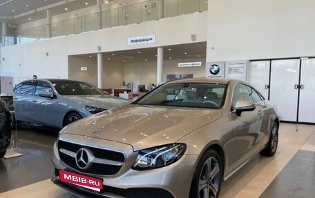 Mercedes-Benz E-Класс, 2017 год, 4 000 000 рублей, 4 фотография