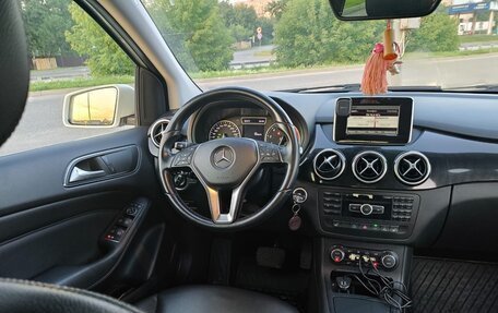 Mercedes-Benz B-Класс, 2014 год, 1 300 000 рублей, 11 фотография