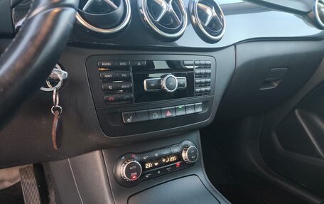 Mercedes-Benz B-Класс, 2014 год, 1 300 000 рублей, 14 фотография