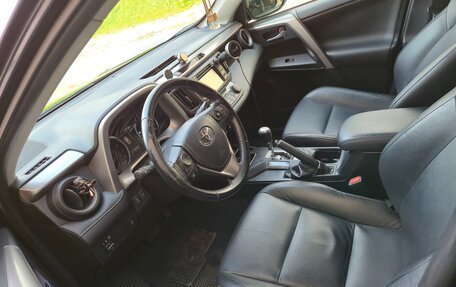 Toyota RAV4, 2016 год, 2 700 000 рублей, 16 фотография
