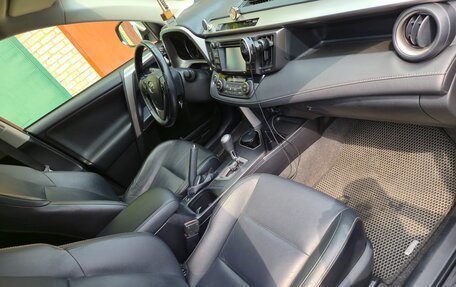 Toyota RAV4, 2016 год, 2 700 000 рублей, 9 фотография
