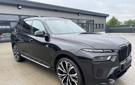 BMW X7, 2022 год, 10 380 000 рублей, 2 фотография
