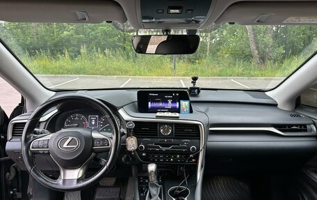 Lexus RX IV рестайлинг, 2018 год, 4 500 000 рублей, 12 фотография