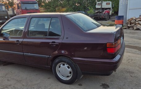 Volkswagen Vento, 1992 год, 280 000 рублей, 7 фотография