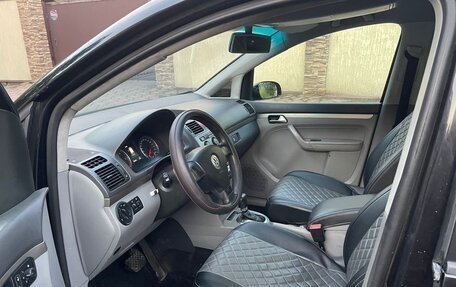 Volkswagen Touran III, 2007 год, 450 000 рублей, 10 фотография
