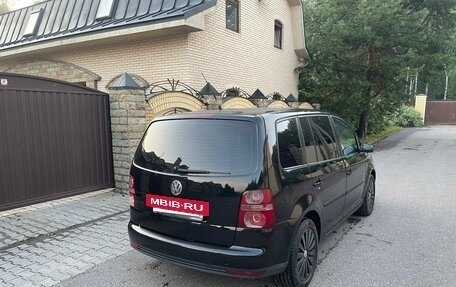 Volkswagen Touran III, 2007 год, 450 000 рублей, 7 фотография