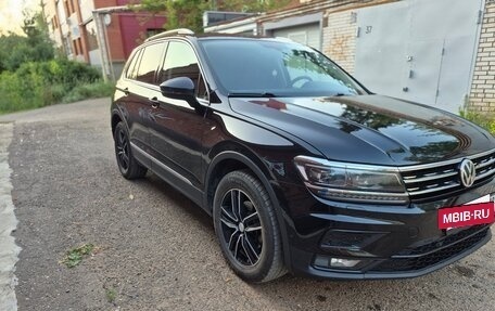 Volkswagen Tiguan II, 2018 год, 2 300 000 рублей, 12 фотография
