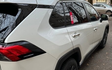Toyota RAV4, 2020 год, 3 100 000 рублей, 4 фотография