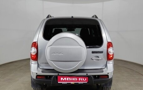 Chevrolet Niva I рестайлинг, 2018 год, 680 000 рублей, 6 фотография