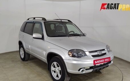 Chevrolet Niva I рестайлинг, 2018 год, 680 000 рублей, 3 фотография