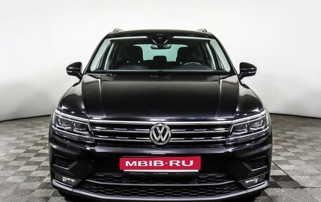 Volkswagen Tiguan II, 2019 год, 2 495 000 рублей, 2 фотография