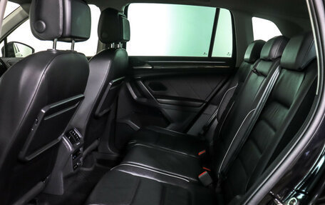 Volkswagen Tiguan II, 2019 год, 2 495 000 рублей, 12 фотография
