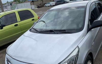 Hyundai Solaris II рестайлинг, 2015 год, 750 000 рублей, 1 фотография