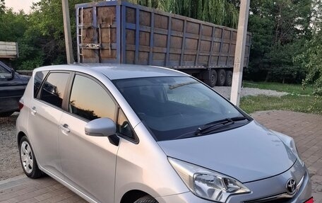 Toyota Ractis II, 2011 год, 910 000 рублей, 1 фотография