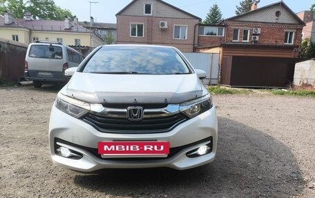 Honda Shuttle II, 2015 год, 900 000 рублей, 2 фотография