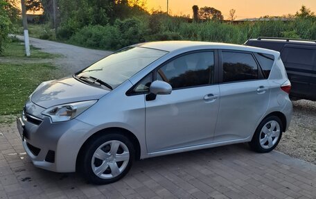 Toyota Ractis II, 2011 год, 910 000 рублей, 7 фотография