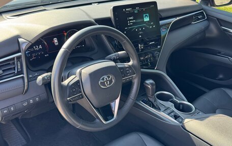 Toyota Camry, 2023 год, 3 650 000 рублей, 21 фотография