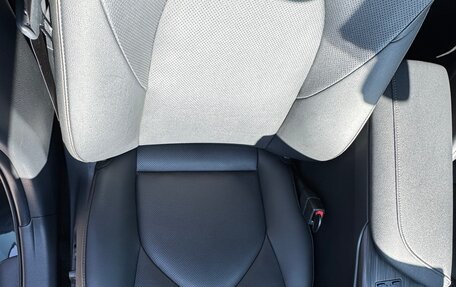 Toyota Camry, 2023 год, 3 650 000 рублей, 16 фотография