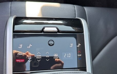 Toyota Camry, 2023 год, 3 650 000 рублей, 19 фотография
