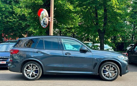 BMW X5, 2019 год, 5 300 000 рублей, 4 фотография