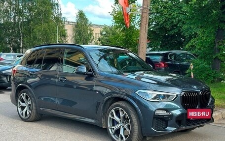 BMW X5, 2019 год, 5 300 000 рублей, 3 фотография