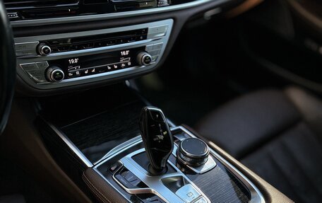 BMW 7 серия, 2018 год, 4 200 000 рублей, 6 фотография