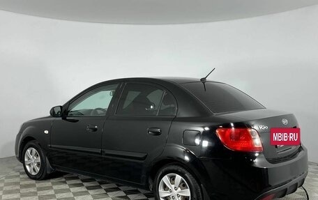 KIA Rio II, 2011 год, 650 000 рублей, 7 фотография