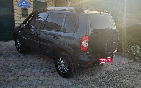 Chevrolet Niva I рестайлинг, 2012 год, 580 000 рублей, 5 фотография