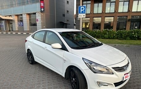 Hyundai Solaris II рестайлинг, 2016 год, 915 000 рублей, 1 фотография
