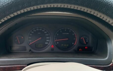 Volvo S80 II рестайлинг 2, 2000 год, 350 000 рублей, 11 фотография