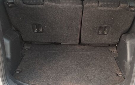 Toyota Ractis I, 2008 год, 600 000 рублей, 2 фотография