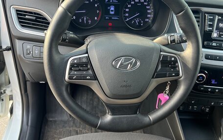 Hyundai Solaris II рестайлинг, 2018 год, 980 000 рублей, 5 фотография
