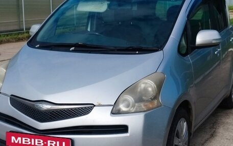 Toyota Ractis I, 2008 год, 600 000 рублей, 17 фотография